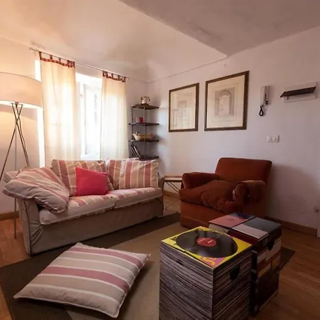 Apartment Grosse In Mit Garten Und Panoramablick *