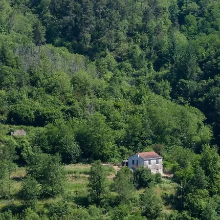 Grosse In Mit Garten Und Panoramablick Apartman *